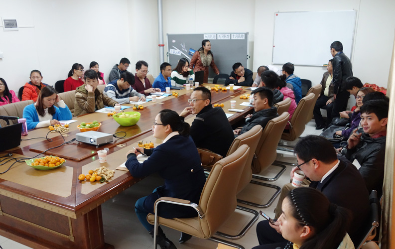 目前天度客戶沙龍已順利舉行4期，我們將一直秉承全公益、凈干貨、不推銷產(chǎn)品的理念，助力天度新老客戶開展網(wǎng)絡營銷和移動互聯(lián)網(wǎng)營銷。